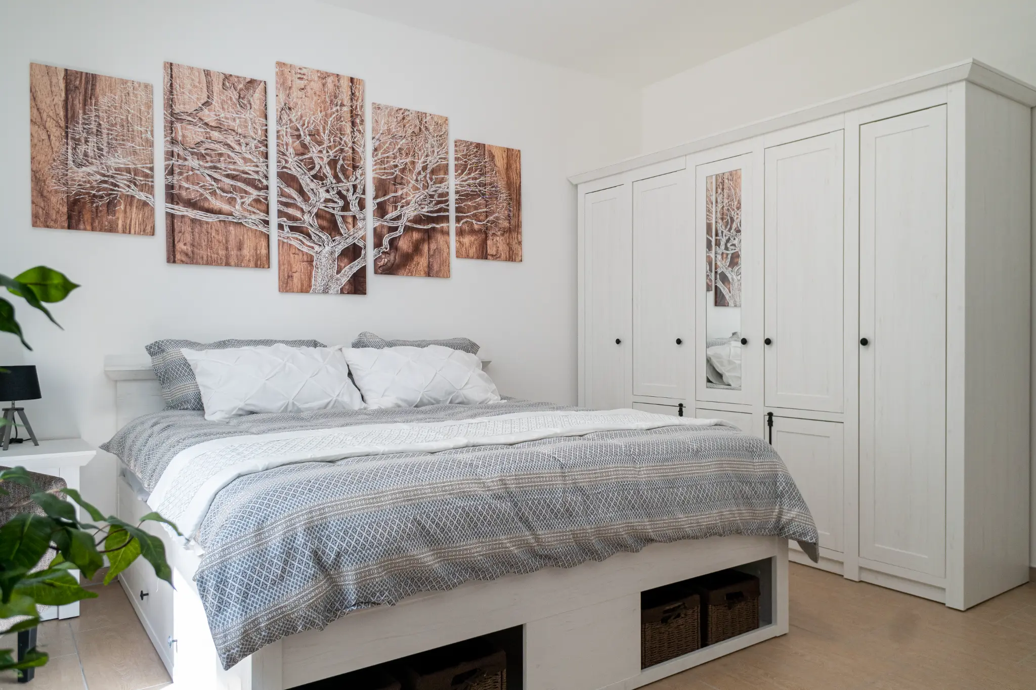 Bedroom Wardrobe
